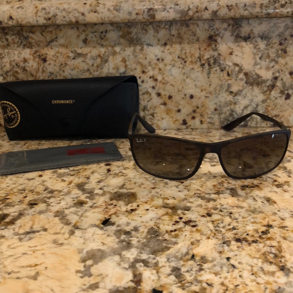 Authentic Woman’s Rayban RB4231